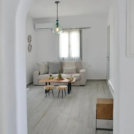 Erato Naxian Album With Private Pool In Naxos فيلة *